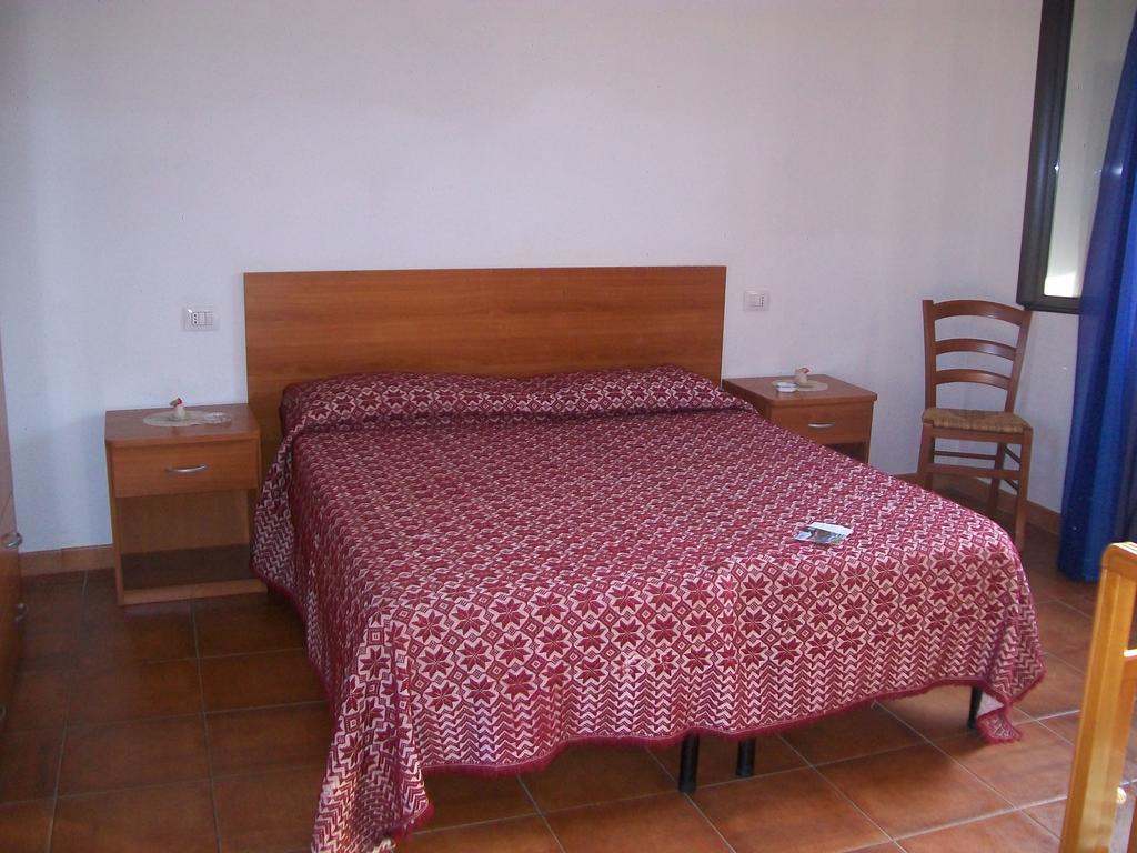 Agriturismo Farris Massimo Perfugas Zimmer foto
